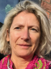 Photo of Prof. Sylvie Urbe